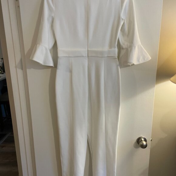 Black Halo Brooklyn Jumpsuit New with tags size 8 - Picture 7 of 7